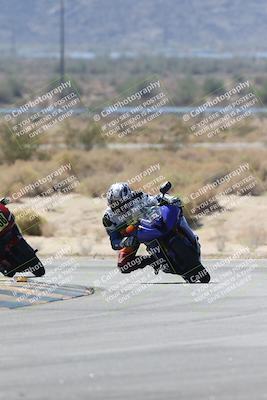 media/Oct-02-2025-Racers Edge (Thu) [[2c91cb6ab3]]/3-B Group/Session 3-Turn 16 (12pm)/